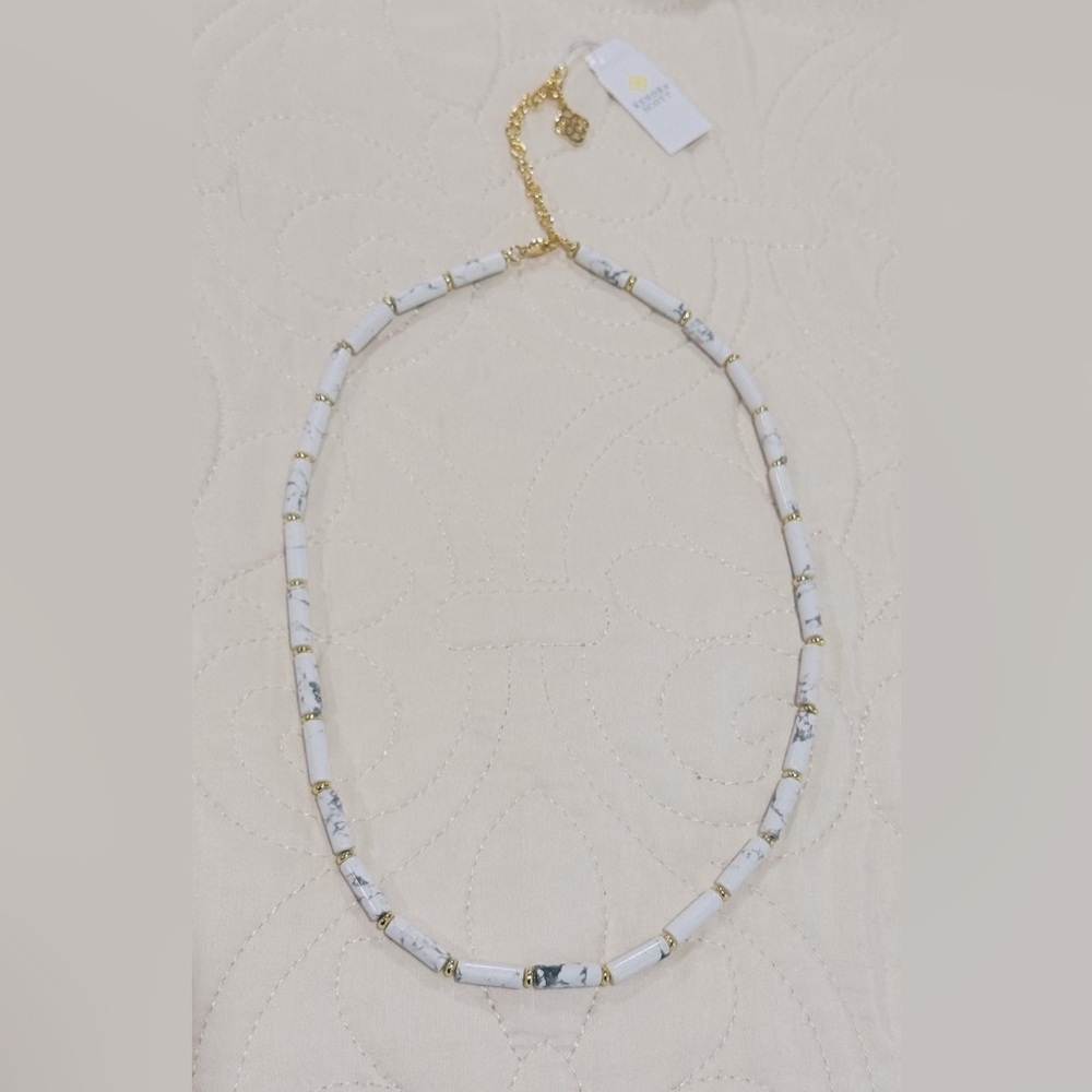 $120 NWT Kendra Scott Ember Gold Strand Necklace in White Variegated Magnesite